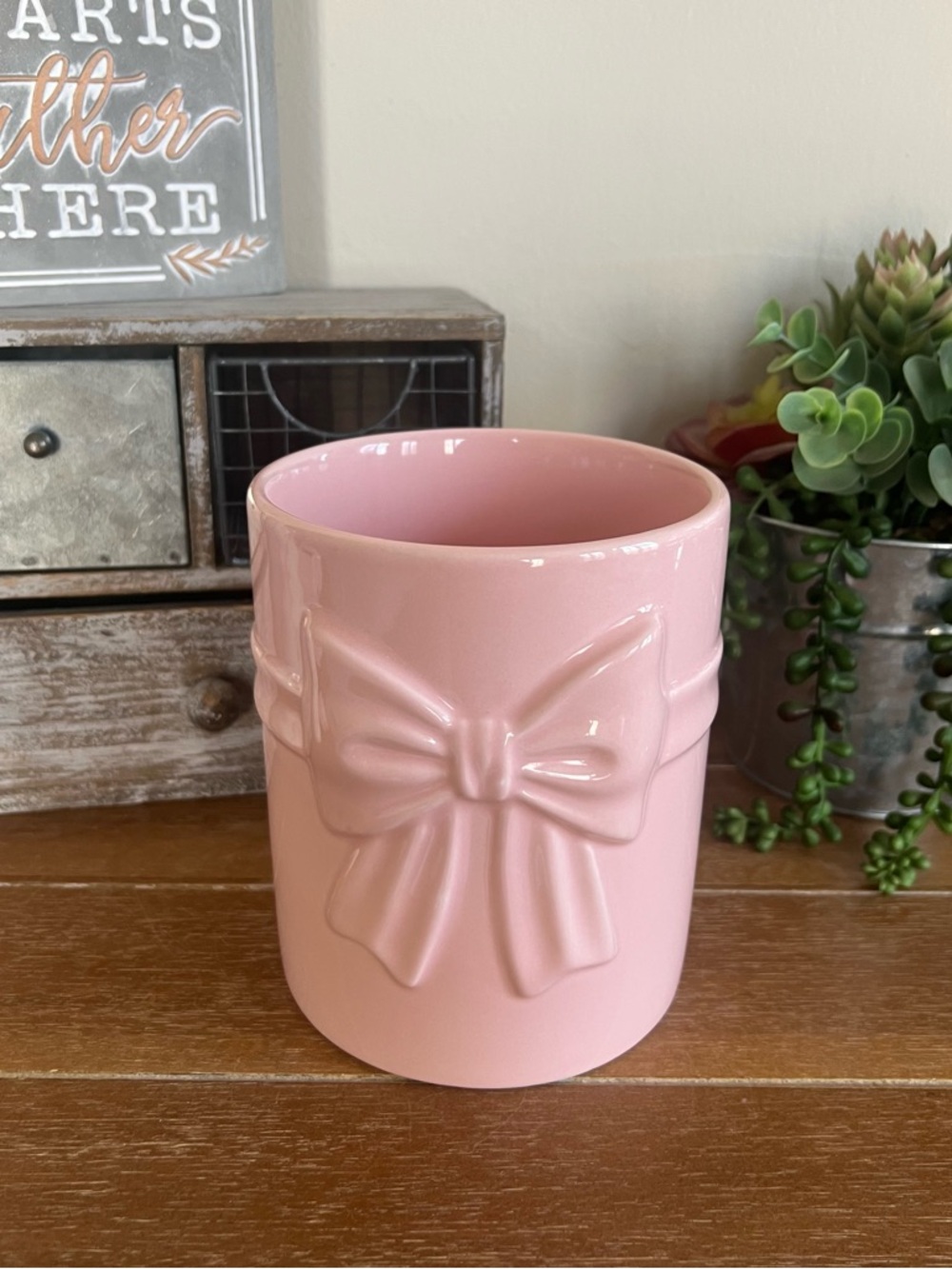 New Ceramic Pink Bow Utensil Crock - Picture 4 of 6